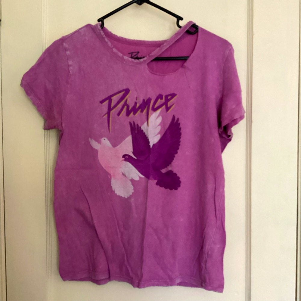 Prince t-shirt purple doves